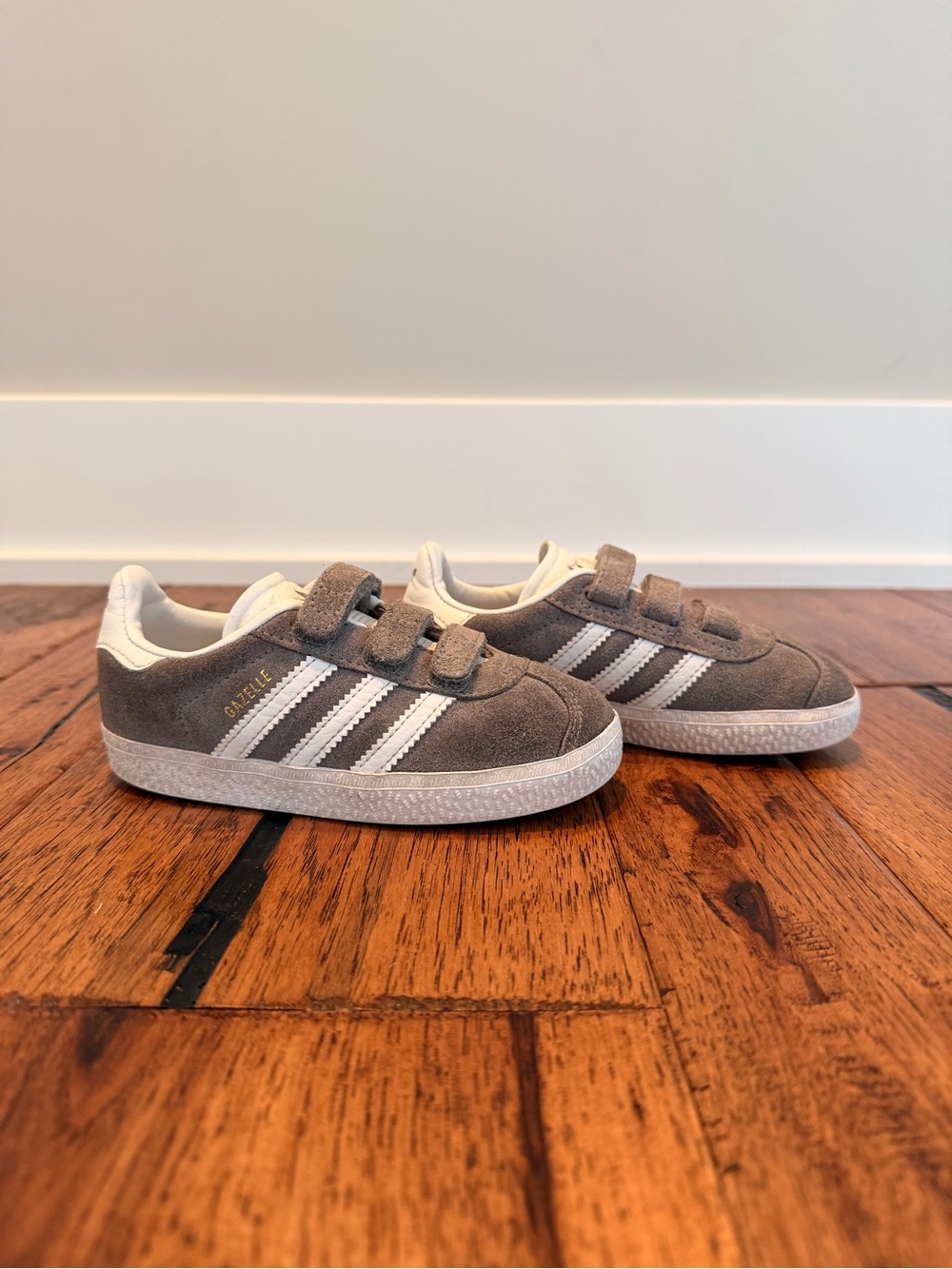 Adidas Toddler Boys Gazelle Suede Sneaker - Gray & White - Picture 2 of 7